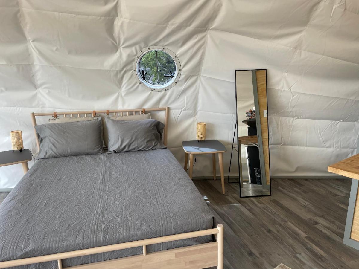 Canyon Rim Domes - A Luxury Glamping Experience!! * Monticello